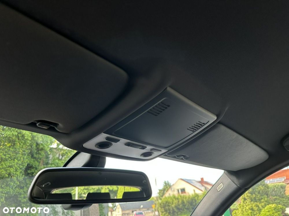 BMW Seria 3 - 33