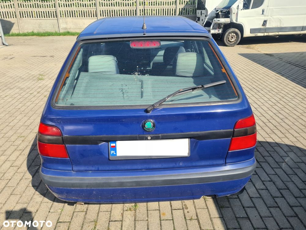 zderzak tylny skoda felicia lift j4 f56 - 1