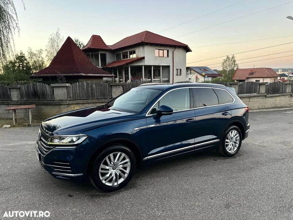 Volkswagen Touareg 3.0 V6 TDI SCR 4Motion Automatik - 3