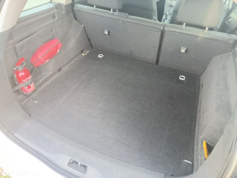 Opel Astra 1.7 CDTI EU5 - 15