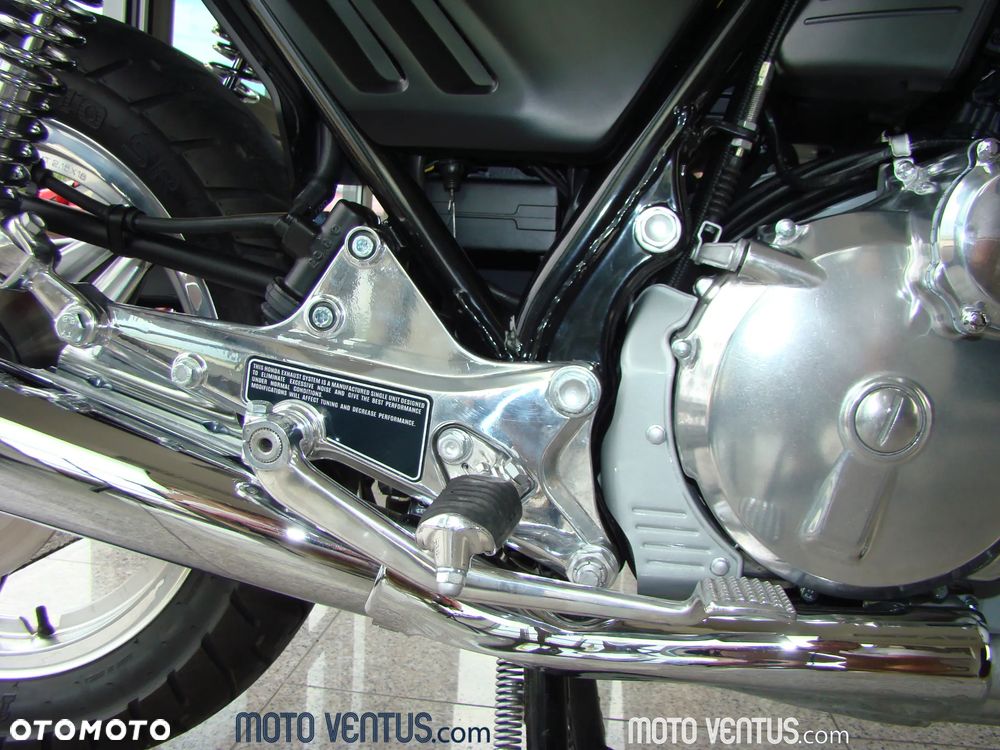 Honda CBX - 11