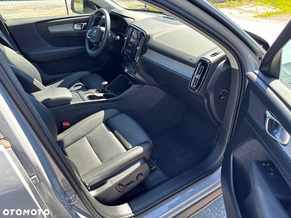 Volvo XC 40 B3 Core - 13