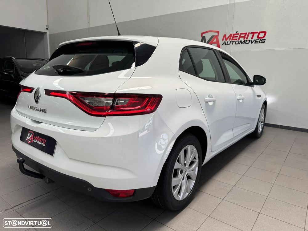 Renault Mégane 1.5 dCi Confort - 4