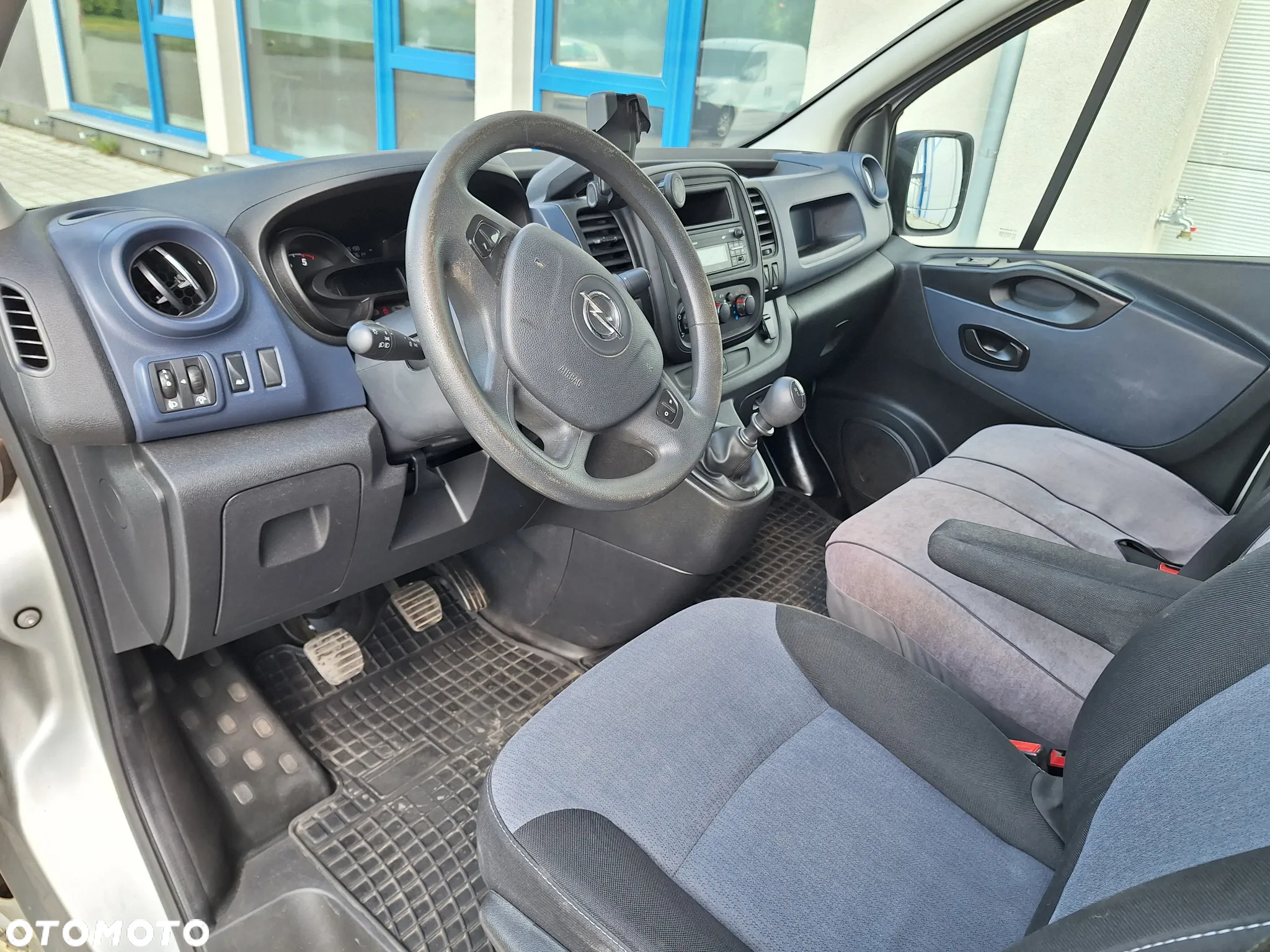 Opel Vivaro L2H1 2,9t Edition - 8