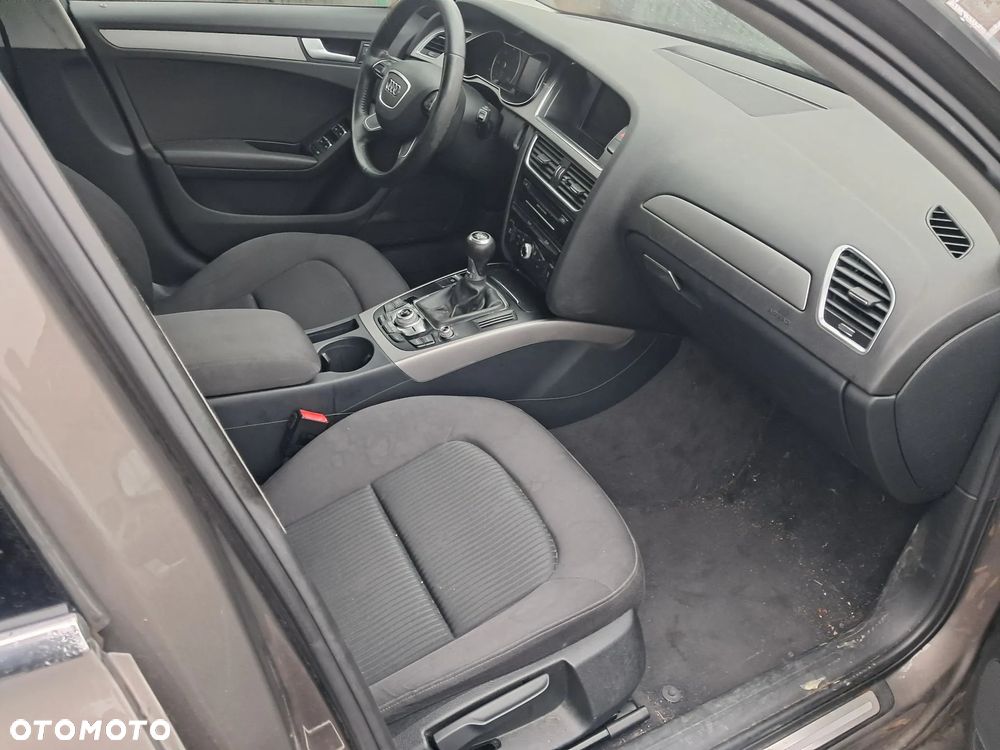 Audi A4 Avant 2.0 TDI DPF Ambiente - 9