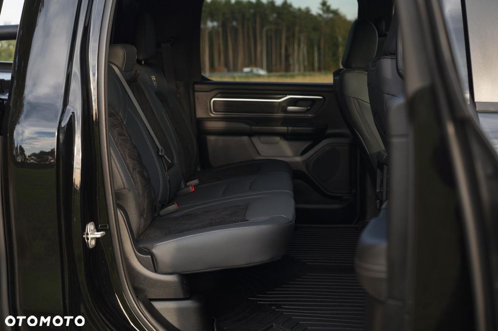 RAM 1500 - 19