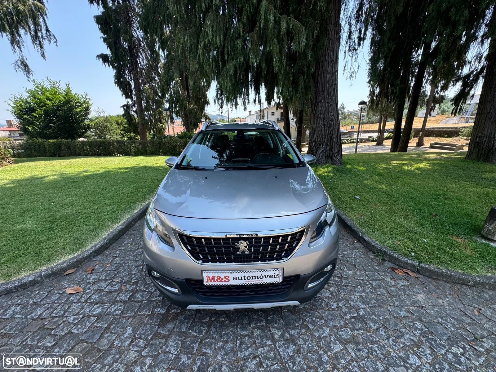 Peugeot 2008 1.2 PureTech Allure EAT6 - 2