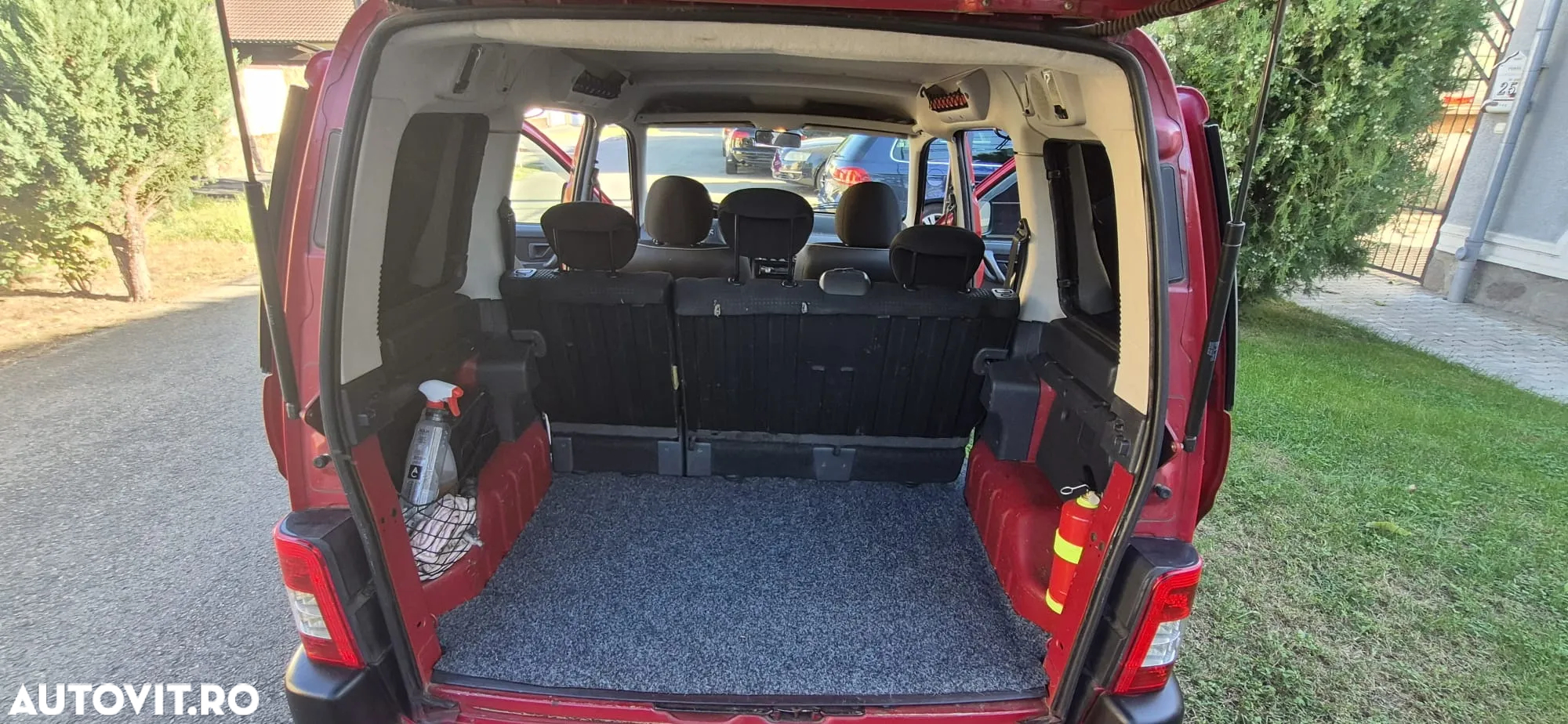 Peugeot Partner - 8