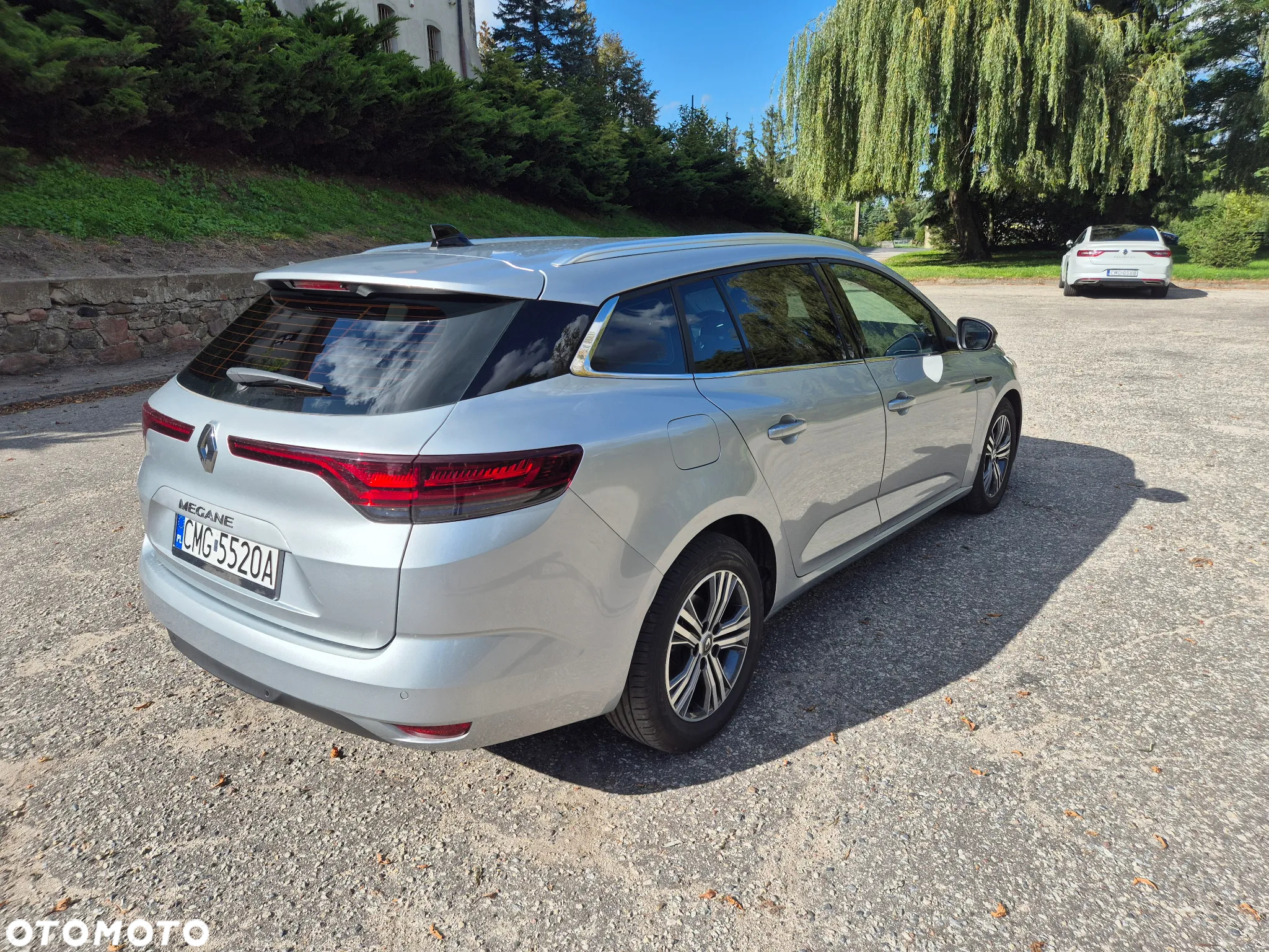 Renault Megane Grandtour BLUE dCi 115 EDC BOSE EDITION - 3