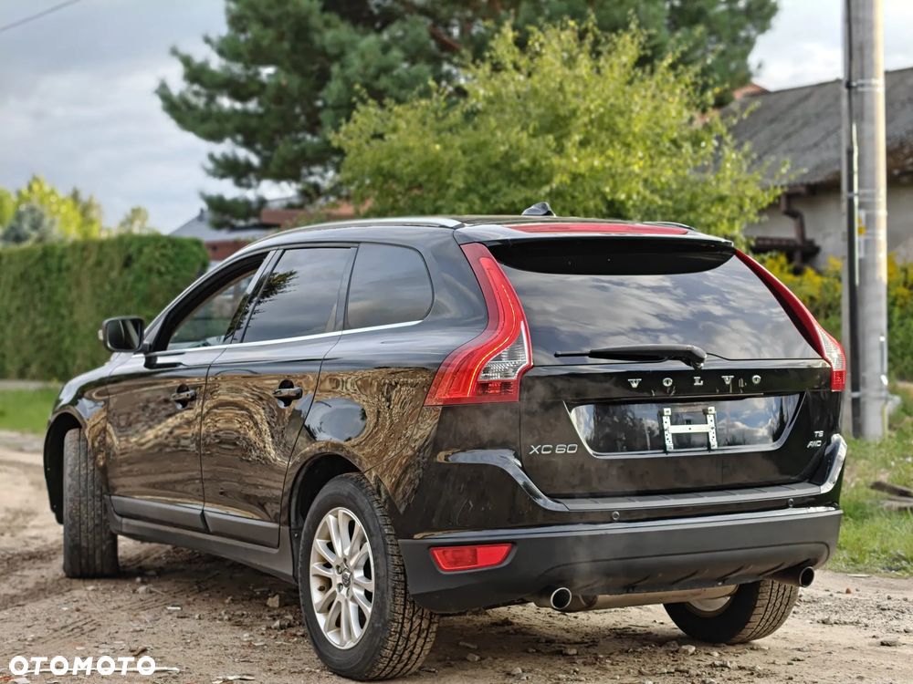Volvo XC 60 T6 AWD Momentum - 7