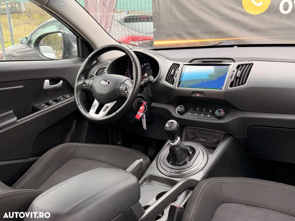 Kia Sportage 1.7 DSL MT 4x2 STYLE - 23