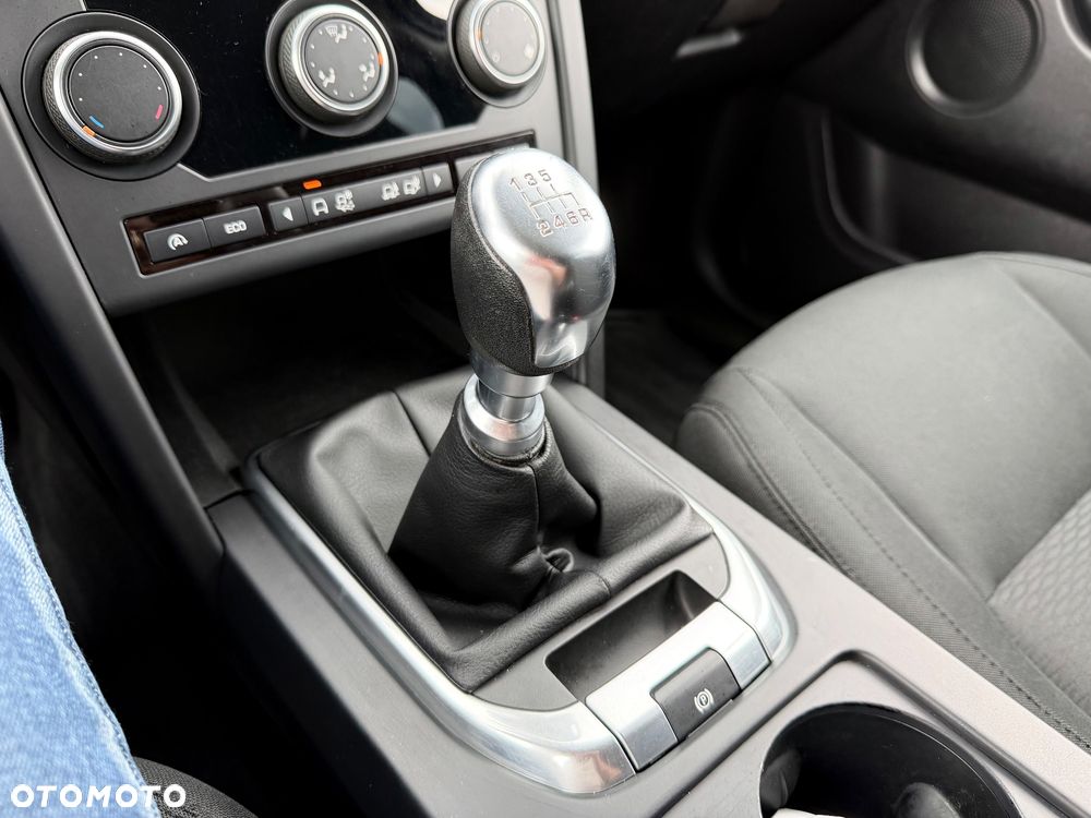 Land Rover Discovery Sport TD4 SE - 18