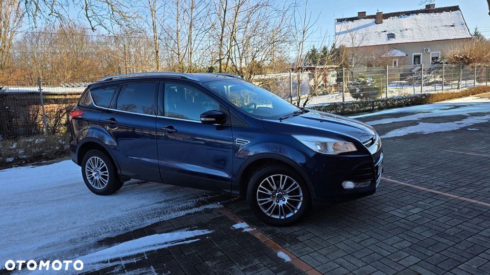 Ford Kuga 1.6 EcoBoost 2x4 Titanium - 11