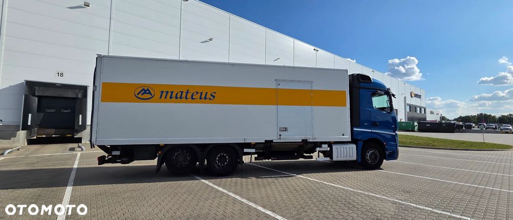 Mercedes-Benz Actros - 7