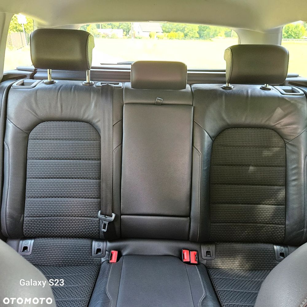 Volkswagen Golf - 32