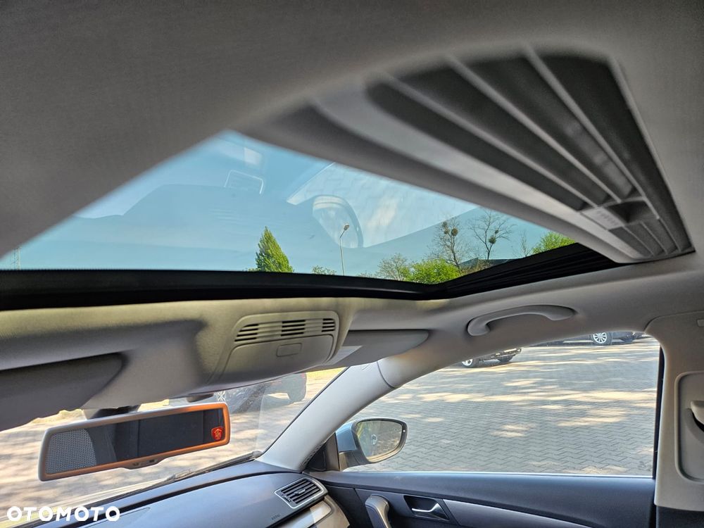 Volkswagen Passat 1.8 TSI Comfortline - 15