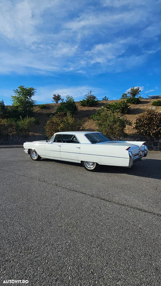 Cadillac Deville - 5