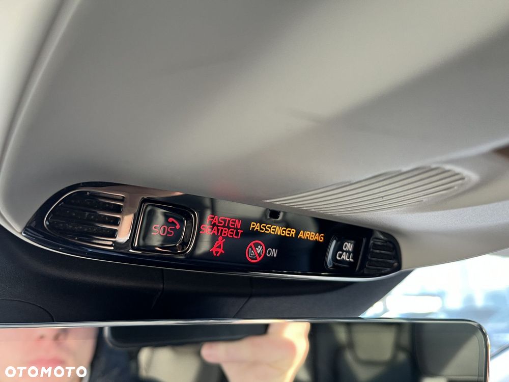 Volvo V90 Cross Country - 27