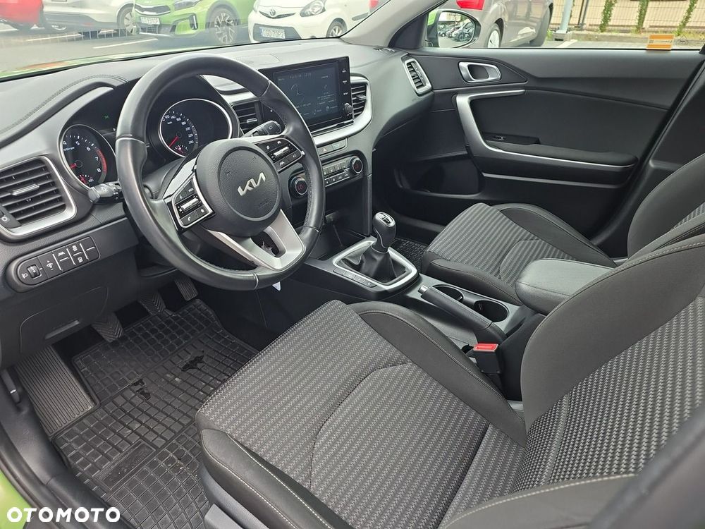 Kia XCeed 1.5 T-GDI M - 10