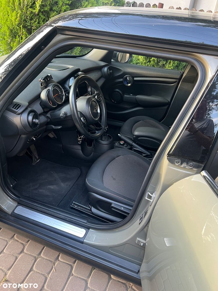 MINI Cooper Standard - 9