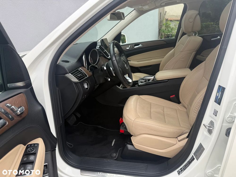 Mercedes-Benz GLS - 7