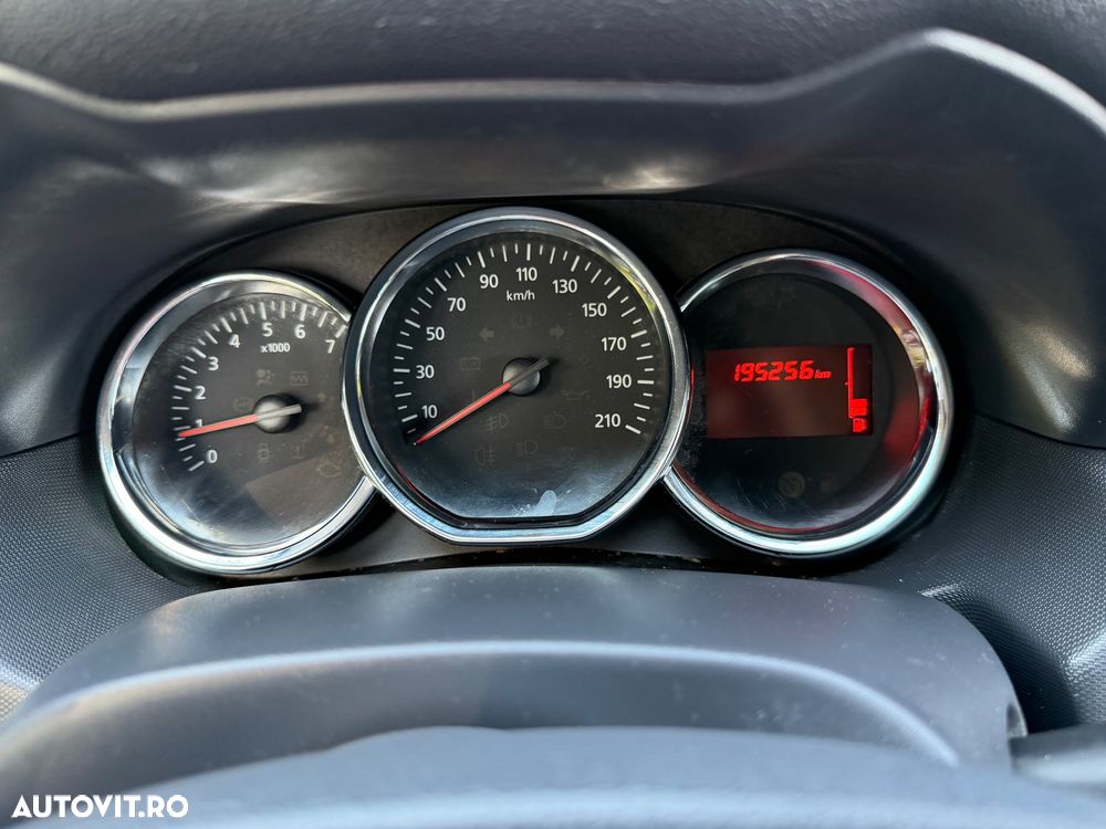 Dacia Duster 1.5 dCi 4x2 Prestige - 31