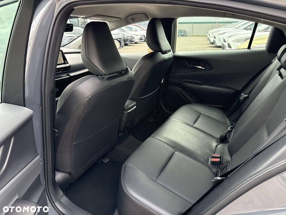 Toyota Prius - 11
