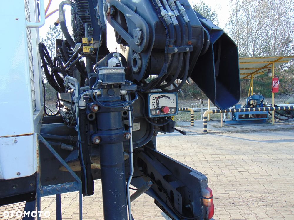 Mercedes-Benz AROCS - 9