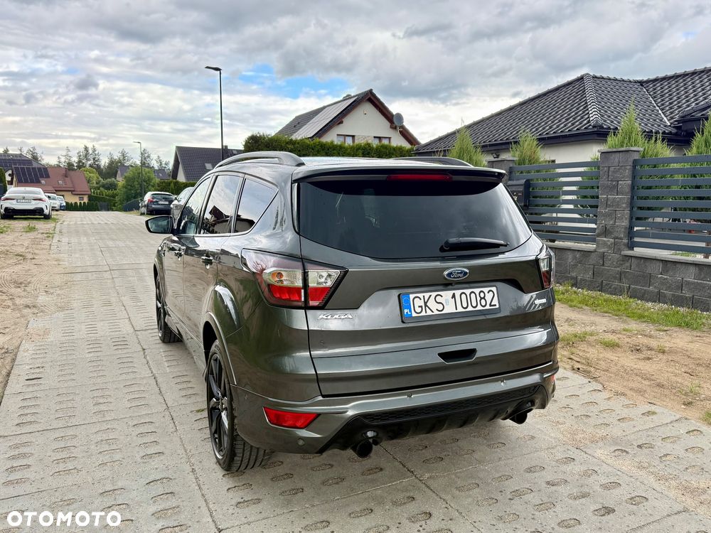 Ford Kuga 1.5 EcoBoost 2x4 ST-Line - 24
