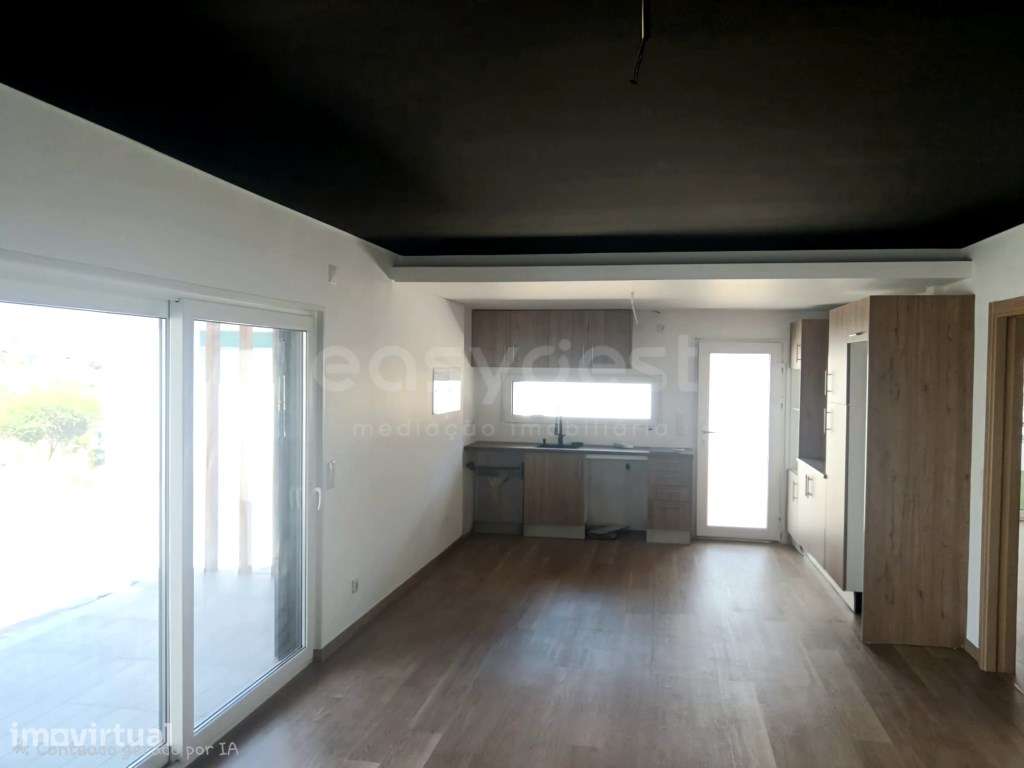 Moradia T2 nova em Alcobaça - Grande imagem: 2/11