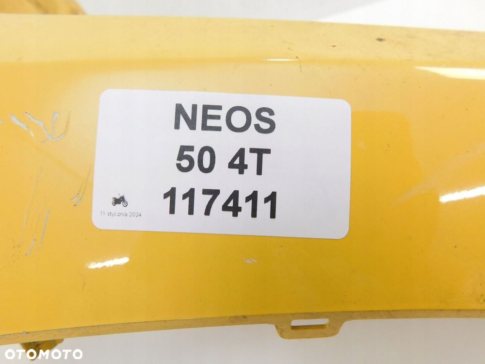 YAMAHA NEOS 50 4T PŁUG CZASZA PRAWA - 6
