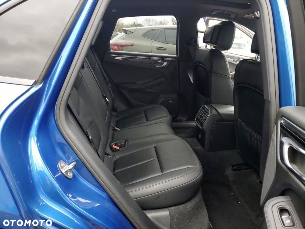 Porsche Macan - 10
