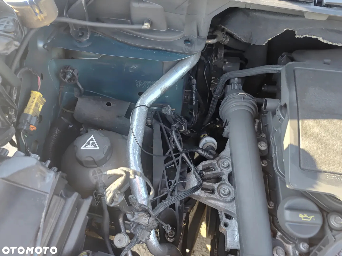 Peugeot 5008 1.2 PureTech Active S&S EAT8 - 4