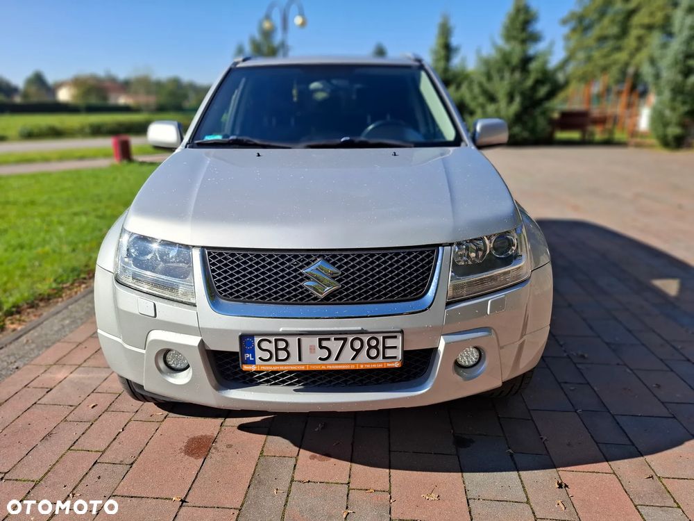 Suzuki Grand Vitara 1.9 DDiS Premium EU5 - 2