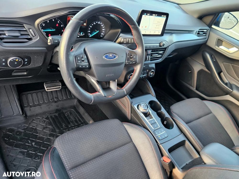 Ford Focus 1.5 Ecoboost ST-Line - 17
