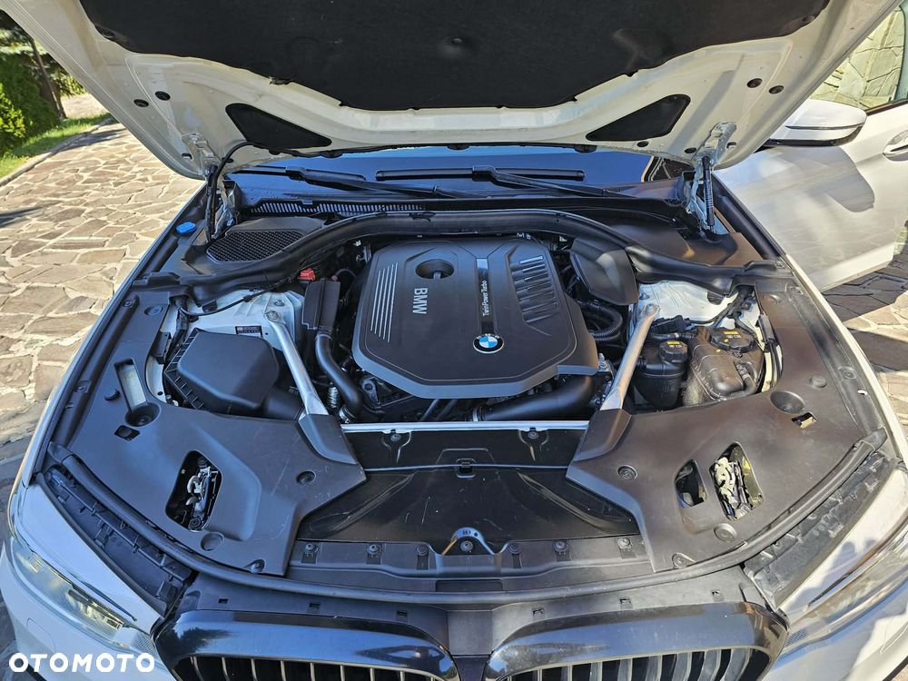 BMW Seria 5 540i xDrive M Sport sport - 38
