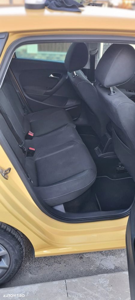 Volkswagen Polo 1.6 TDI Blue Motion Team - 14