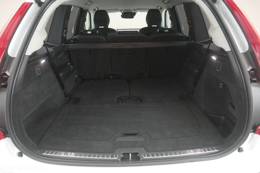 Volvo XC 90 - 16