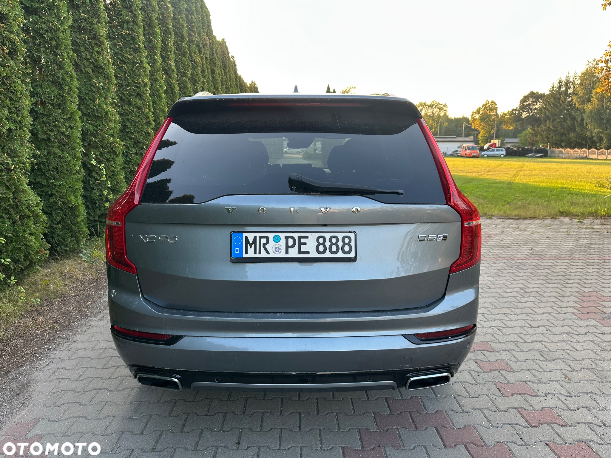Volvo XC 90 D5 AWD R-Design - 15