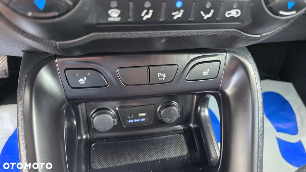 Hyundai ix35 1.6 2WD Fifa World Cup Edition - 28