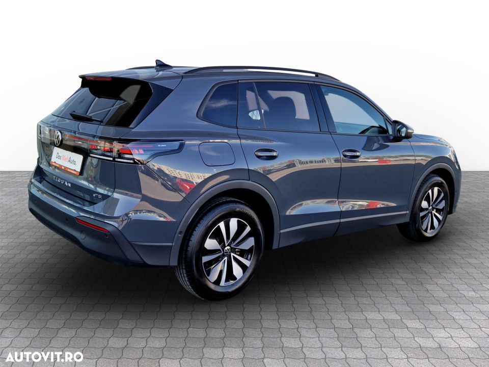 Volkswagen Tiguan - 8