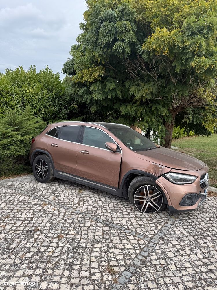 Mercedes-Benz GLA 200 d - 1