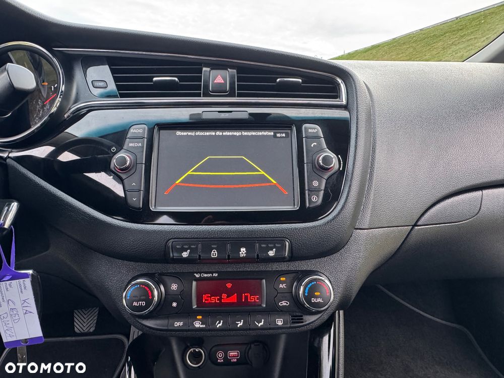 Kia Ceed 1.6 GDI Platinum Edition - 34