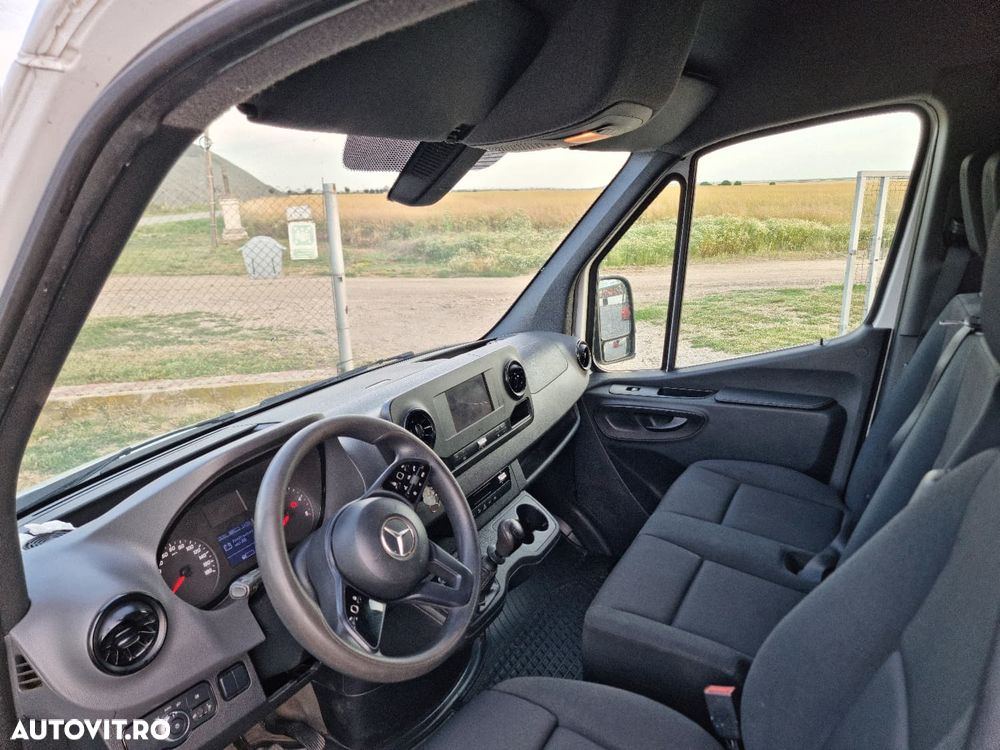 Mercedes-Benz Sprinter - 7