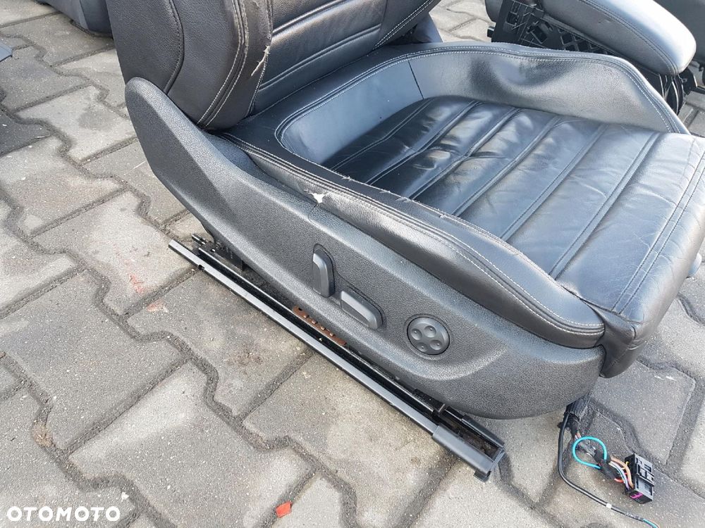 VW SCIROCCO III 08-14r FOTELE SKÓRZANE KANAPA - 7