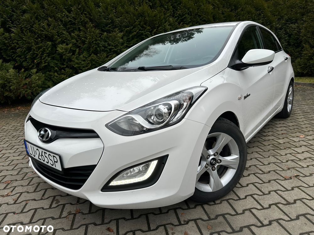 Hyundai i30 blue 1.6 GDI Passion - 1
