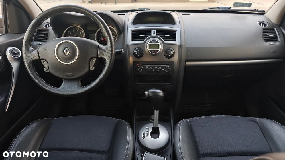 Renault Megane 1.6 Privilege - 19