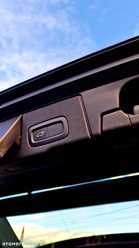 Volvo XC 60 D4 Geartronic Momentum Pro - 25