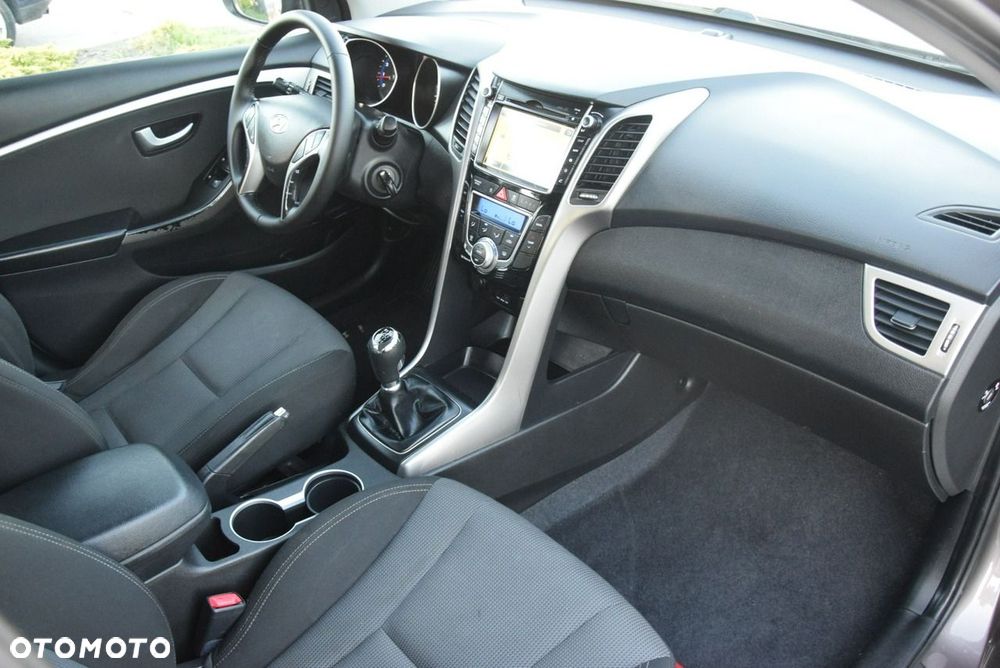 Hyundai i30 1.4 Comfort - 36