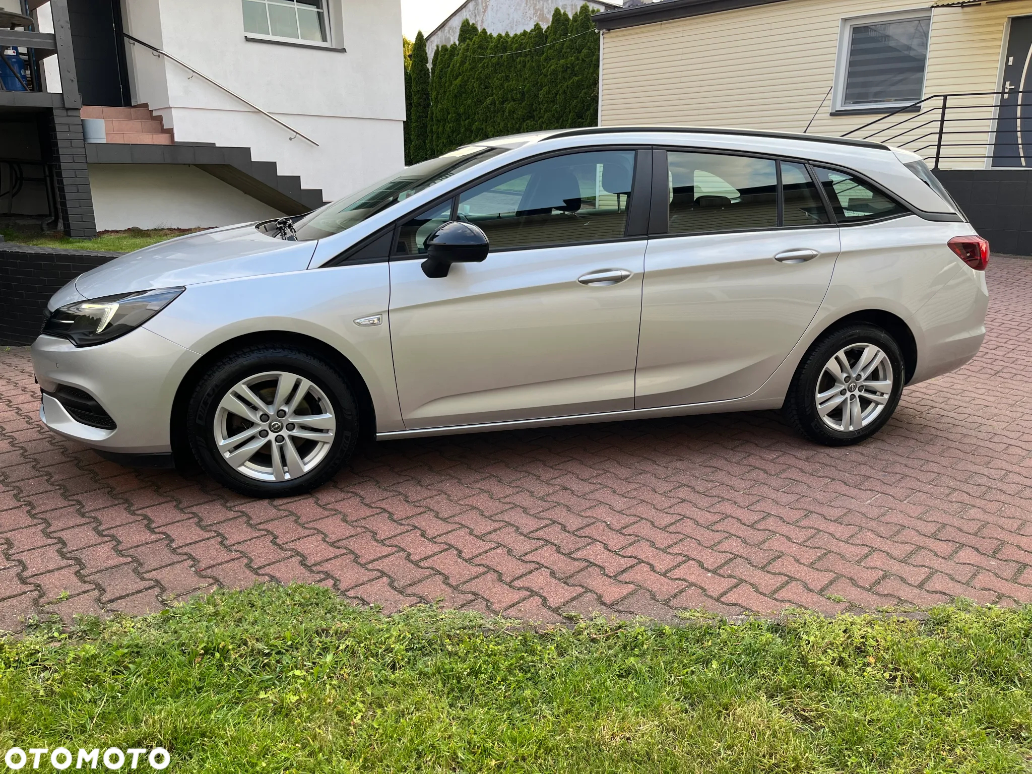 Opel Astra V 1.2 T Edition S&S - 5